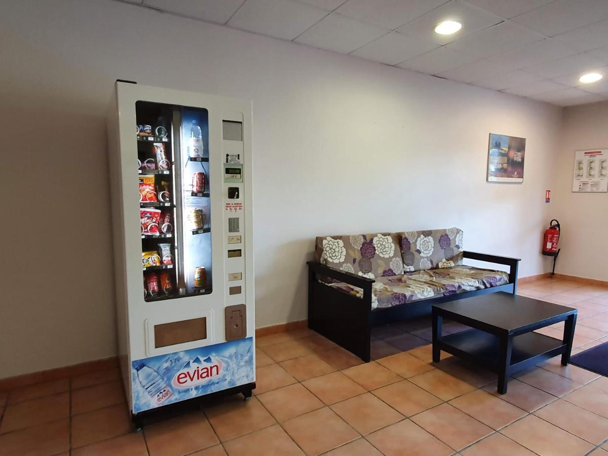 Joli Appartement T2 Dans Residence Avec Piscine, Hammam Et Parking Gratuits Каркассон Экстерьер фото